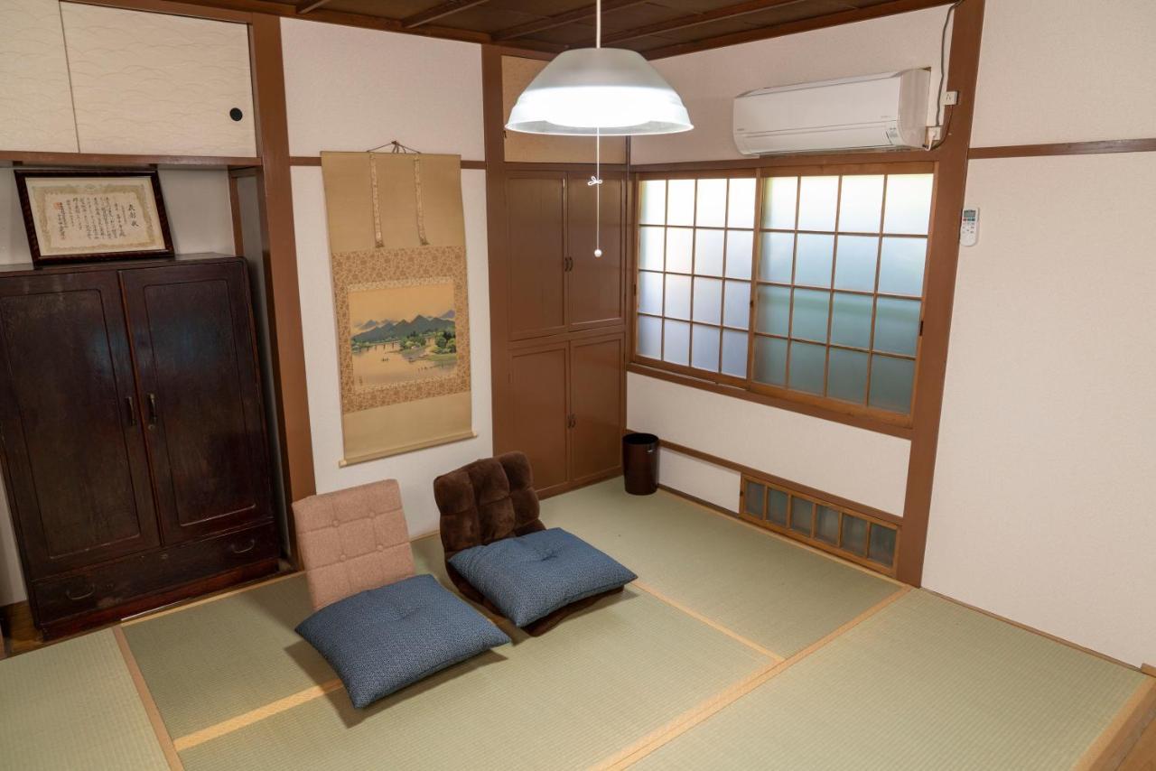 【箱根湯本】日本家屋・箱根湯本駅から徒歩15分、芸者教師の家 Хаконе Экстерьер фото